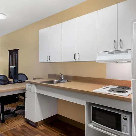 Extended Stay America Suites - Cleveland - Brooklyn Exterior photo